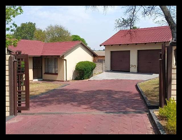3 BEDROOM HOUSE FOR SALE IN NORKEM PARK